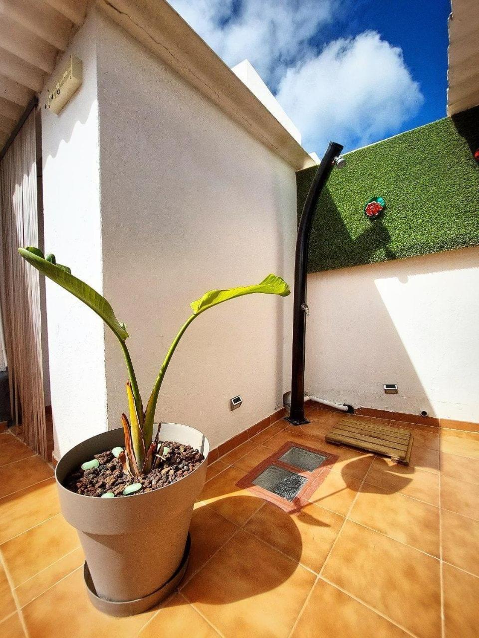 Casa Bimba Agaete Con Terraza Y Ducha Exterior Apartman Kültér fotó